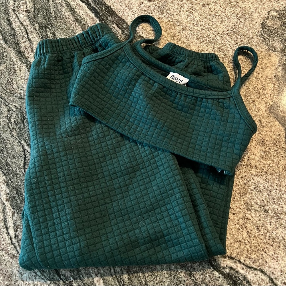 PRINCESS POLLY: Arabella Set Forest Green Matching Sweats & Top🌲
